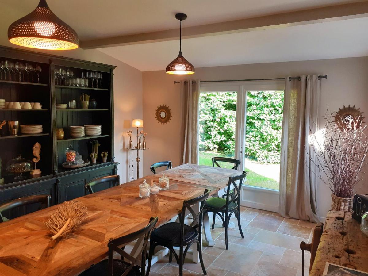 Domaine De La Limetiere Hotel Neuvy-le-Roi ภายนอก รูปภาพ