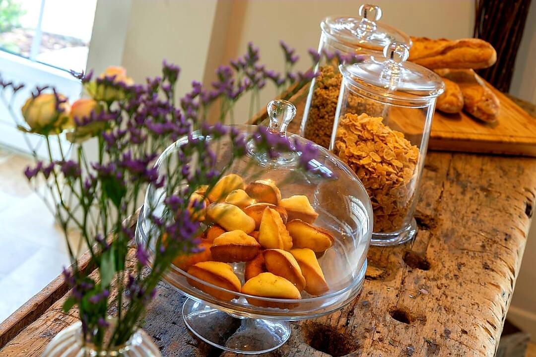 Domaine De La Limetiere Hotel Neuvy-le-Roi ภายนอก รูปภาพ
