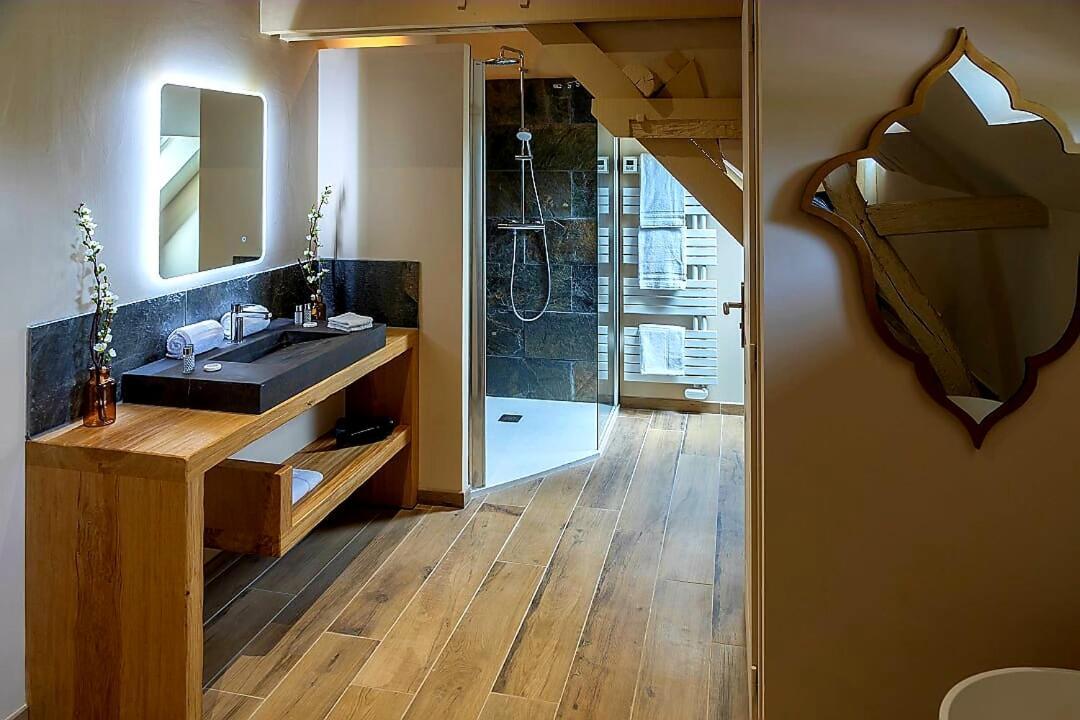 Domaine De La Limetiere Hotel Neuvy-le-Roi ภายนอก รูปภาพ