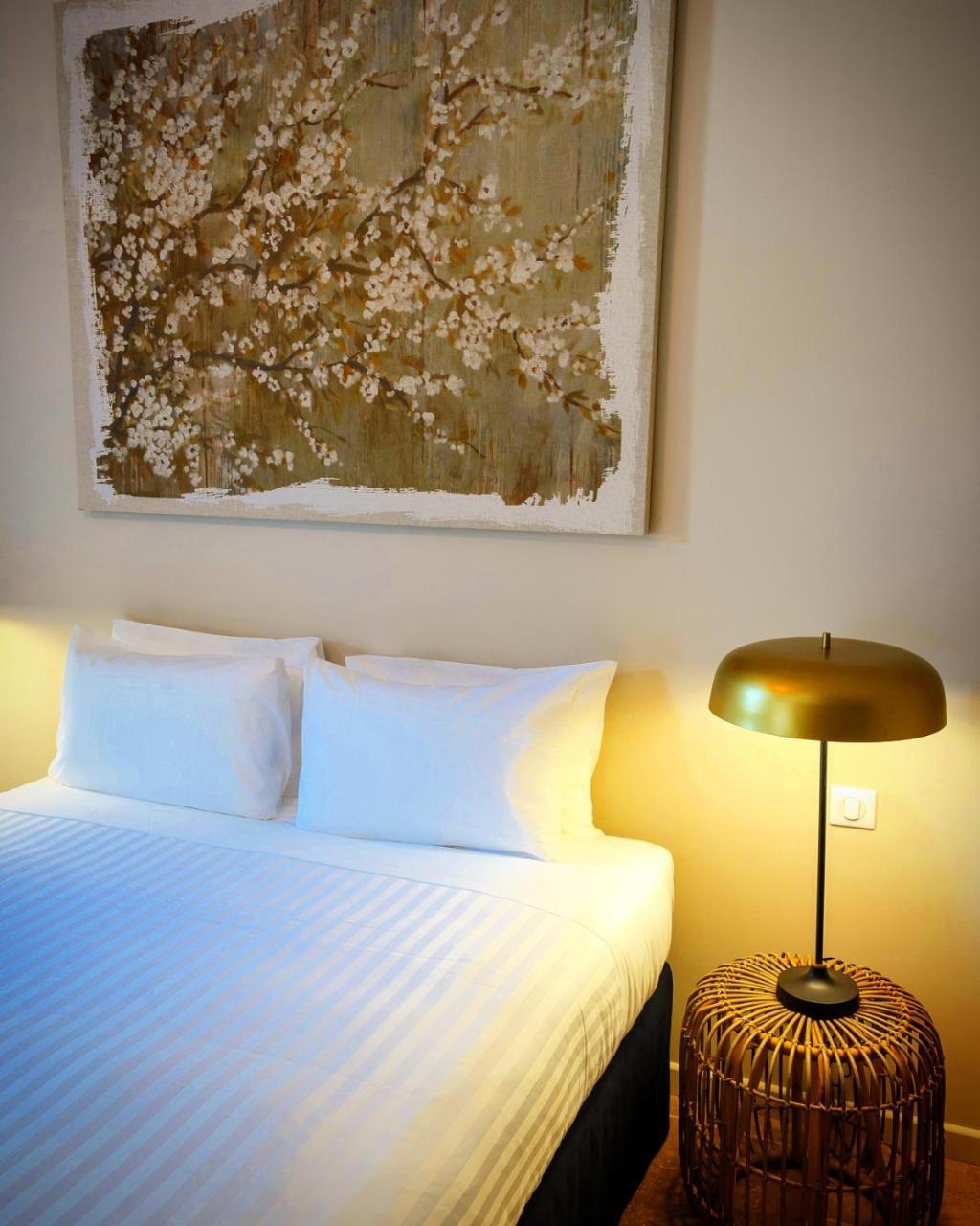 Domaine De La Limetiere Hotel Neuvy-le-Roi ห้อง รูปภาพ